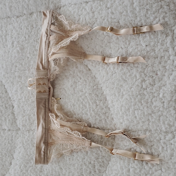 Victoria's Secret Pastel Garter Belt Bundle - Picture 13 of 16